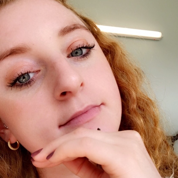 Meet your Posher, Jess - Picture 1 of 1